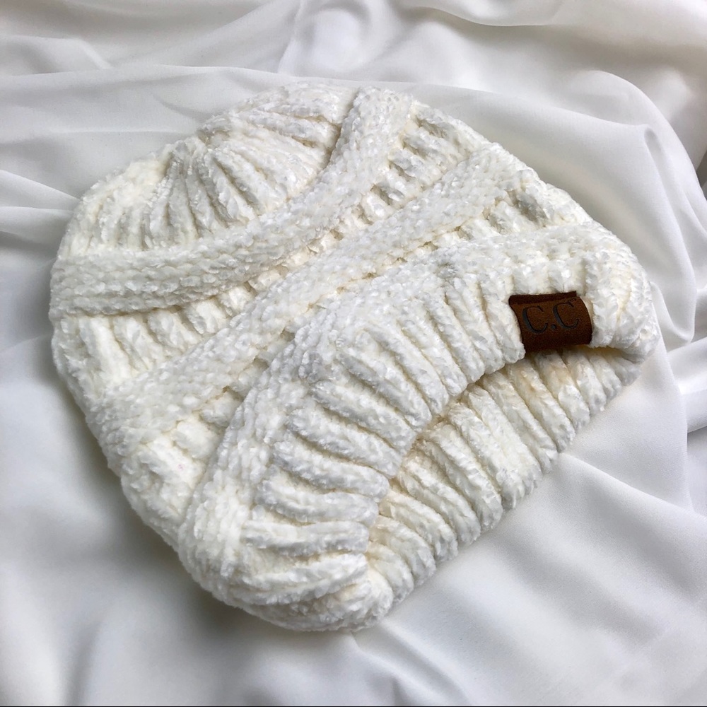 🗯SALE•LAST —CHENILLE BEANIE 🍁 BEST SELLER - Picture 2 of 8